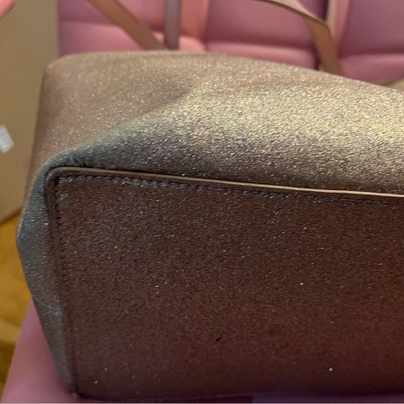 Kate Spade Tote - Picture 5 of 6